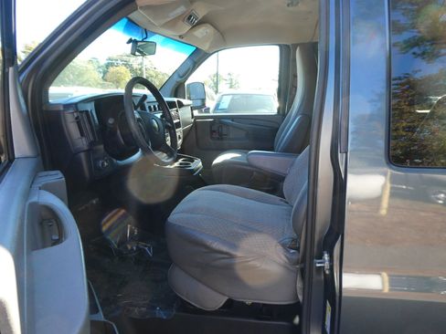 Used 2014 Chevrolet Express 1500 LS image 12