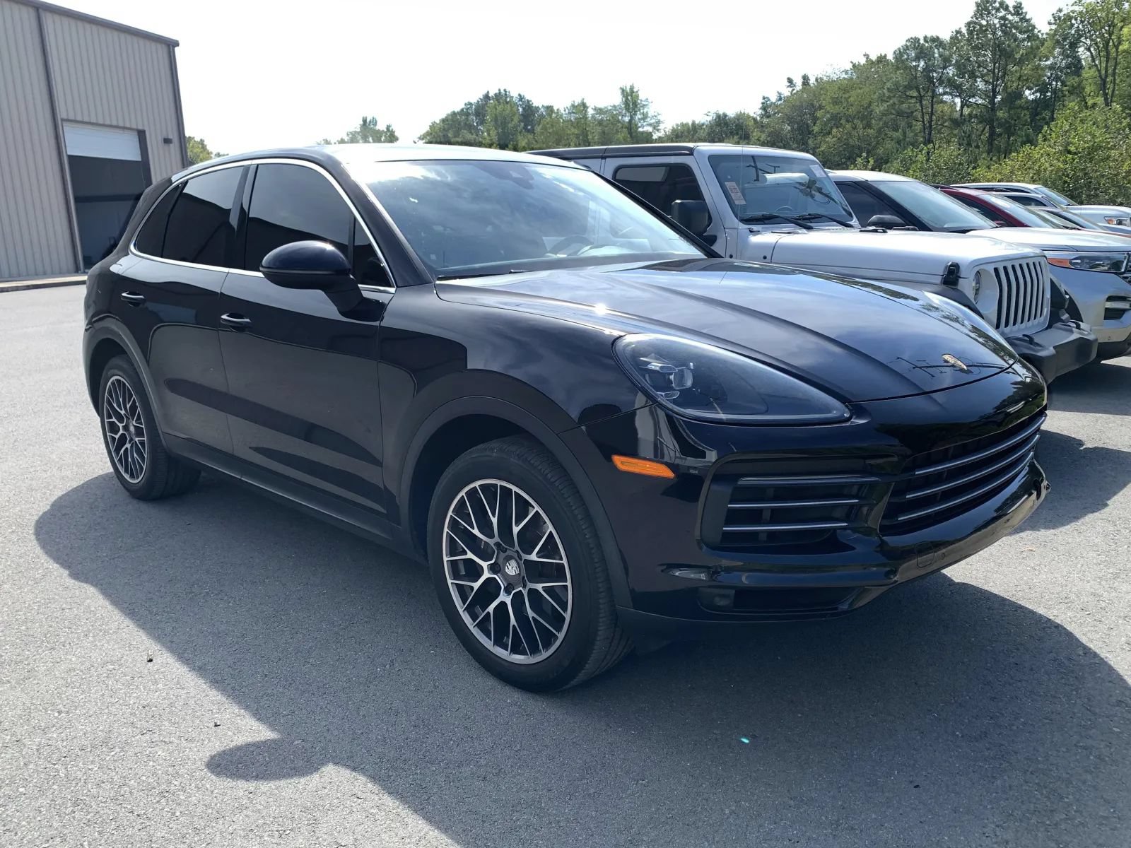 Used 2019 Porsche Cayenne AWD/4WD image 1