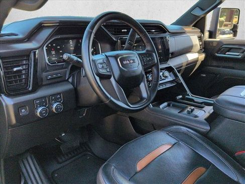 Used 2024 GMC Sierra 2500 AT4 w/ AT4 Premium Plus Package AWD/4WD image 14