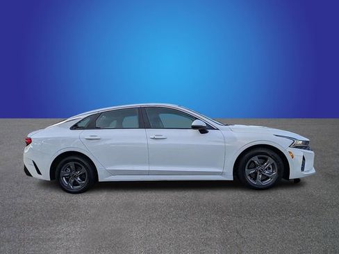Used 2022 Kia K5 LXS FWD image 6