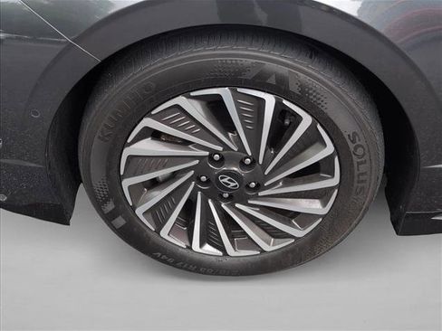 Certified 2024 Hyundai Sonata Limited FWD image 26