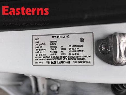 Used 2023 Tesla Model 3 Standard Range image 30