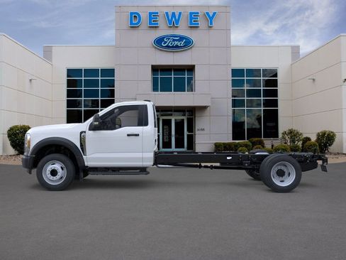 New 2026 Ford F550 2WD Regular Cab Super Duty image 3