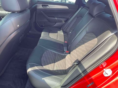 Used 2019 Hyundai Sonata Sport w/ Tech Package 03 FWD image 14