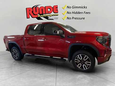 Used 2024 GMC Sierra 1500 AT4 w/ Technology Package image 3