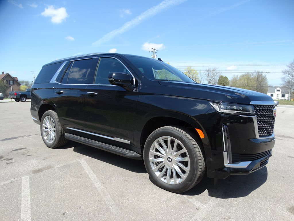 Used 2021 Cadillac Escalade Premium Luxury AWD/4WD image 4
