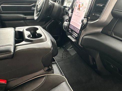 Used 2025 RAM 1500 Laramie image 16