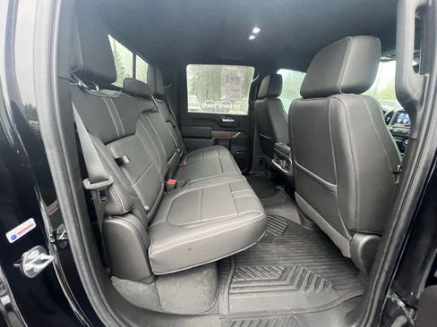 Used 2022 Chevrolet Silverado 2500 High Country w/ Safety Package II image 18