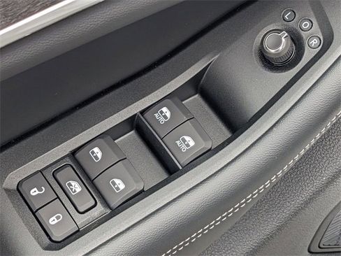 New 2025 Jeep Grand Cherokee Limited image 19