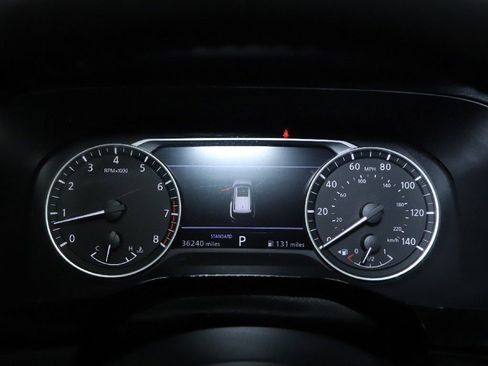 Used 2025 Nissan Pathfinder SV FWD image 25