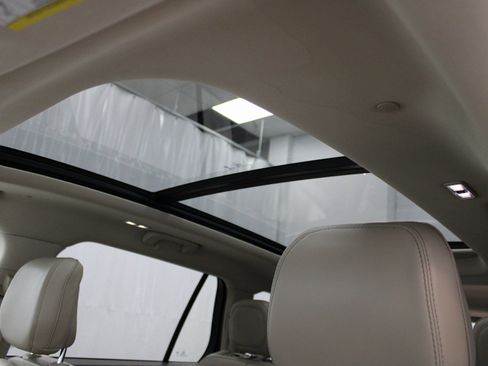 Used 2020 Lincoln Aviator Reserve w/ Equipment Group 201A image 12