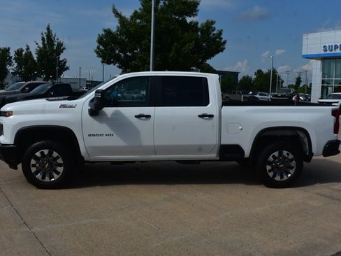 New 2026 Chevrolet Silverado 2500 Custom w/ Custom Value Package AWD/4WD image 10