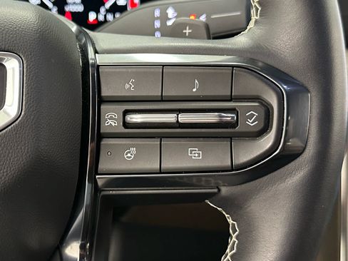 Used 2026 GMC Yukon Denali Ultimate AWD/4WD image 29