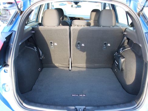 Certified 2021 Nissan Kicks SV image 5