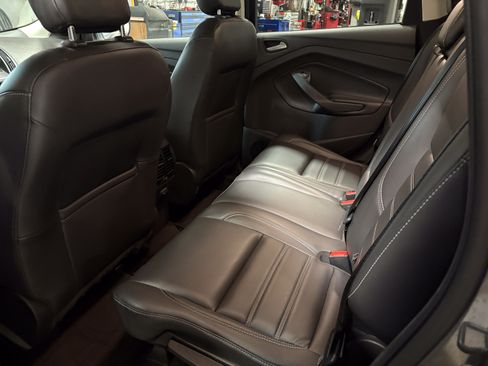 Used 2019 Ford Escape SEL FWD image 9