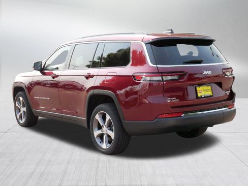 Used 2024 Jeep Grand Cherokee L Limited AWD/4WD image 5