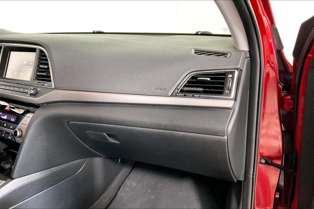 Used 2017 Hyundai Elantra Limited FWD image 14