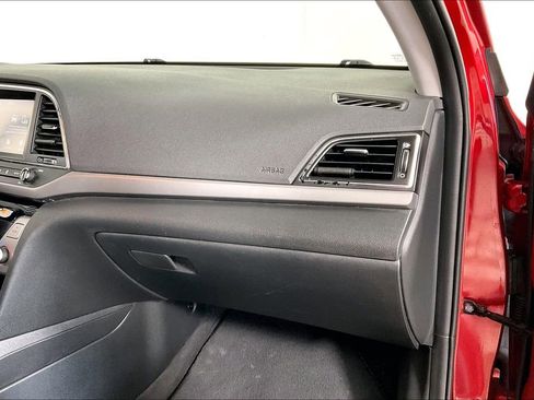 Used 2017 Hyundai Elantra Limited image 14