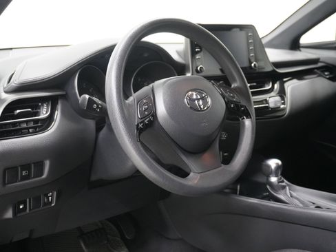Used 2019 Toyota C-HR image 9