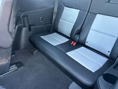 Used 2023 Ford Explorer XLT w/ Equipment Group 202A image 16