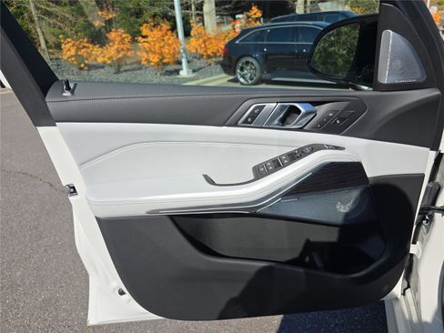 New 2026 BMW X5 M60i w/ Executive Package AWD/4WD image 18