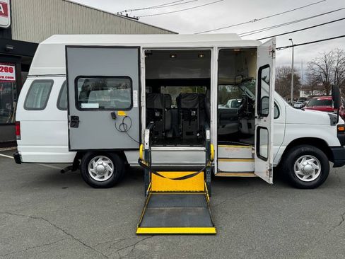 Used 2011 Ford E-350 and Econoline 350 Extended Super Duty w/ PWR Group RWD image 3