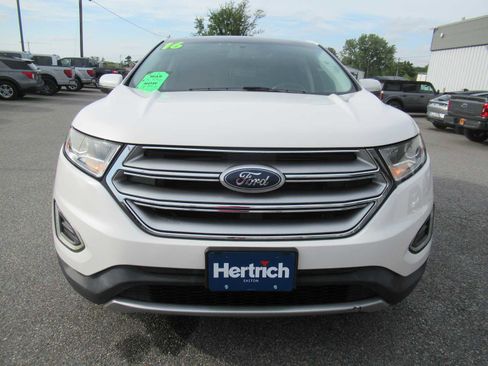 Used 2016 Ford Edge SEL w/ Equipment Group 201A AWD/4WD image 2
