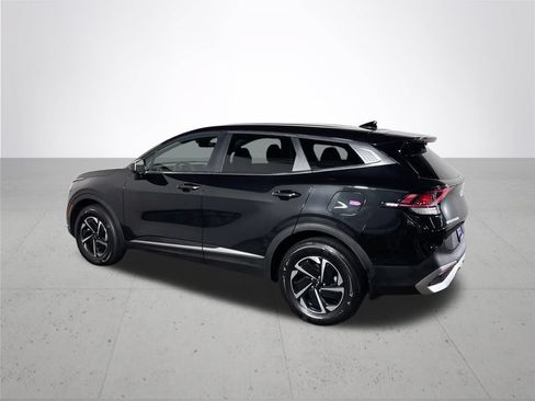 Certified 2025 Kia Sportage LX AWD/4WD image 9