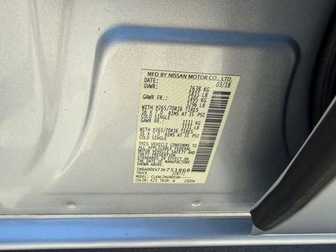 Used 2018 Nissan Frontier SV AWD/4WD image 17