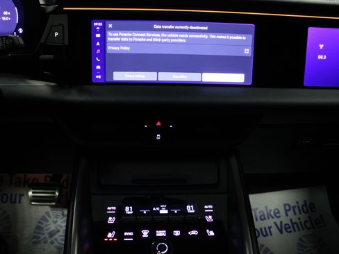 Used 2024 Porsche Macan Turbo Electric image 22