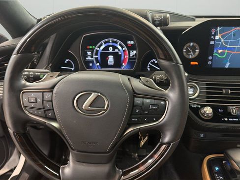 Used 2022 Lexus LS 500 AWD w/ Luxury Package image 22