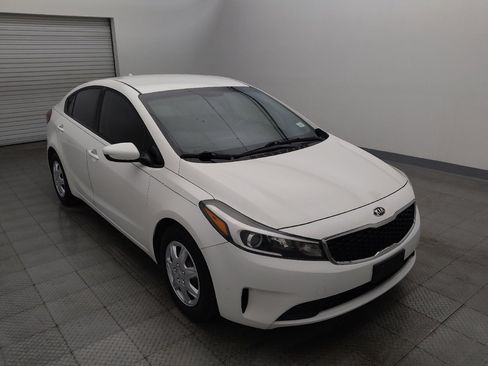 Used 2018 Kia Forte LX FWD image 13