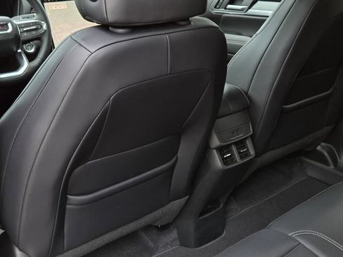 New 2027 GMC Terrain Elevation w/ Elevation Premium Package FWD image 31