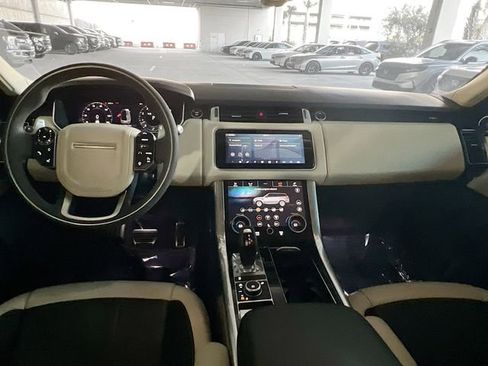 Used 2021 Land Rover Range Rover Sport HST image 27