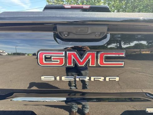 Used 2023 GMC Sierra 1500 Elevation AWD/4WD image 28