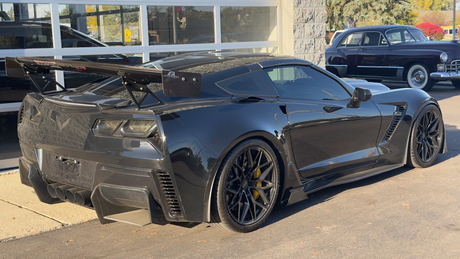 Used 2015 Chevrolet Corvette Z06 w/ 3LZ Preferred Equipment Group RWD image 11