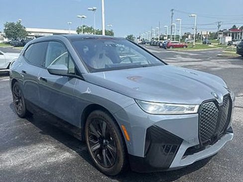 Used 2024 BMW iX M60 AWD/4WD image 13