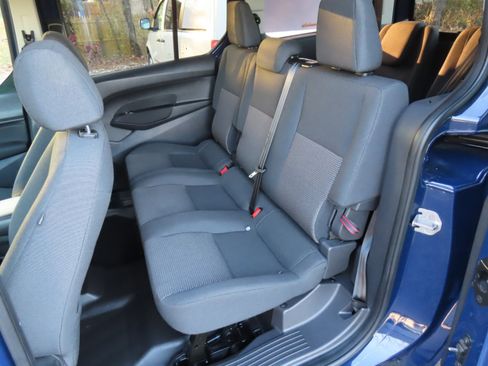 Used 2018 Ford Transit Connect XL image 7