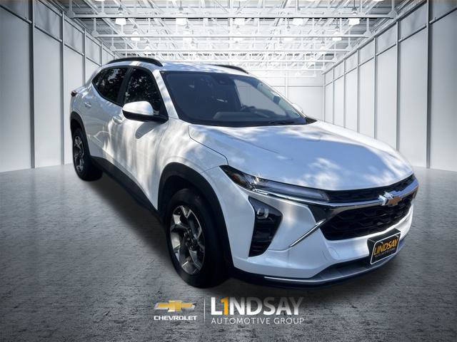 Certified 2026 Chevrolet Trax LT FWD image 3