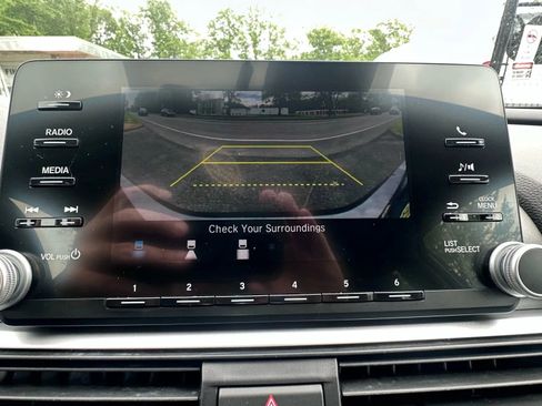 Used 2020 Honda Accord LX image 16