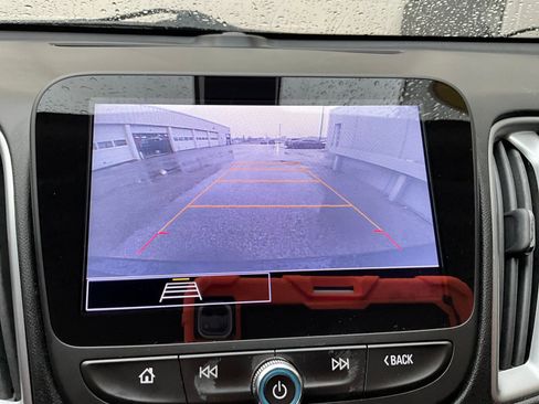 Used 2021 Chevrolet Malibu RS image 22