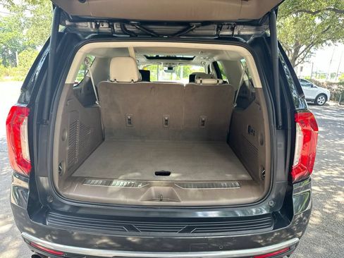Used 2021 GMC Yukon XL Denali w/ Denali Ultimate Package AWD/4WD image 30