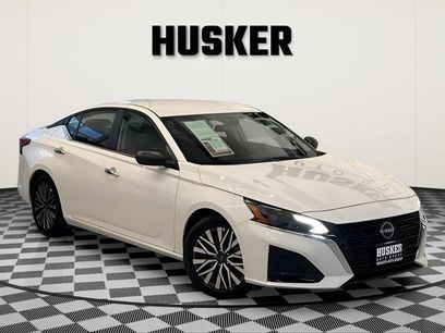 Used 2025 Nissan Altima 2.5 SV