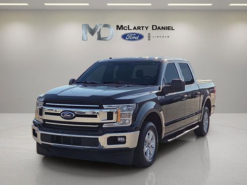 Certified 2018 Ford F150 XLT image 2
