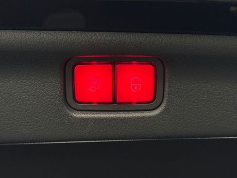 Certified 2022 Mercedes-Benz C 300 Sedan image 16