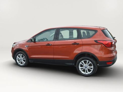 Used 2019 Ford Escape S FWD image 4
