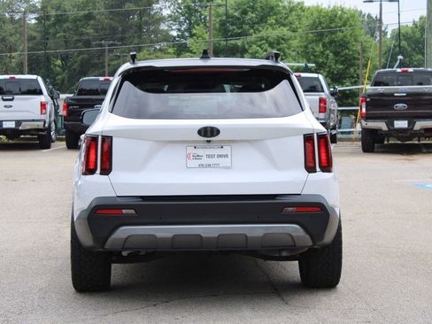 Used 2021 Kia Sorento EX w/ EX AWD X-Line Package image 7
