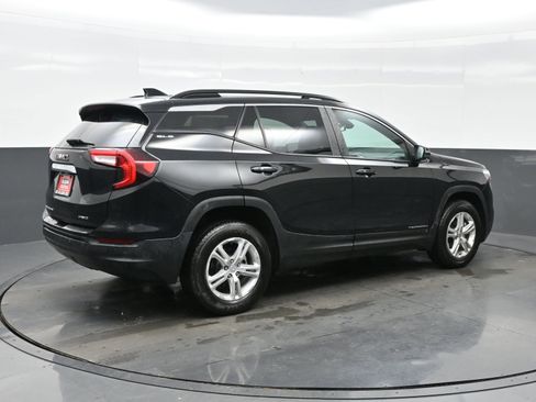 Used 2022 GMC Terrain SLE w/ Driver Convenience Package image 6