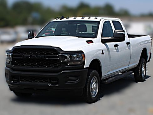 Used 2024 RAM 2500 Tradesman AWD/4WD image 2