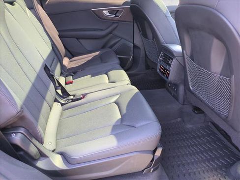 Used 2021 Audi Q7 3.0T Prestige image 22